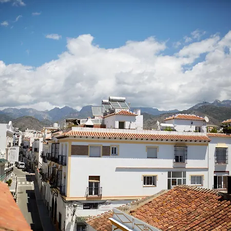 Charming Nerja Hostel-3